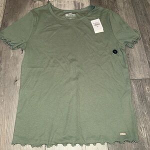 green hollister shirt